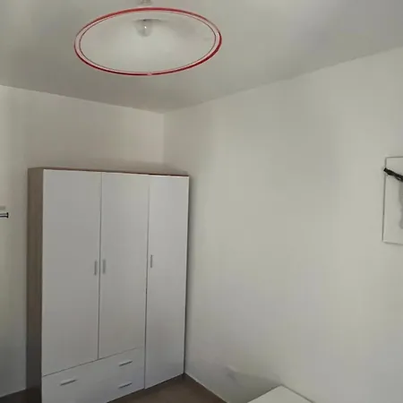 Vinny House