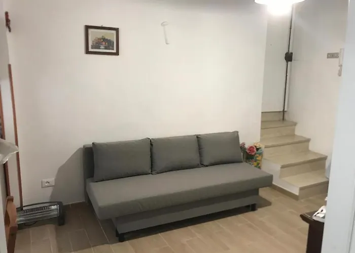 Vinny House * סנרמו